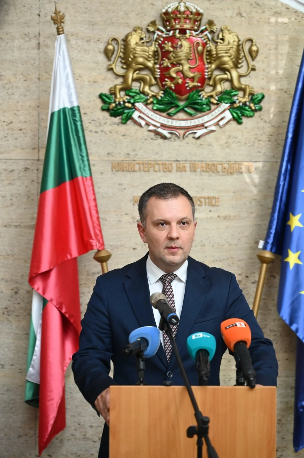 Не съм търсил подкрепа за избора на главен прокурор, още по-малко за себе си, твърди министър Николай Найденов