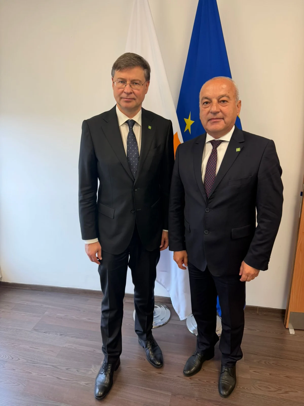 ministar na finansite galab donev valdis dombrovskis.jpg