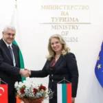 Министър Ирена Георгиева и посланик Мехмет Саит Уянък