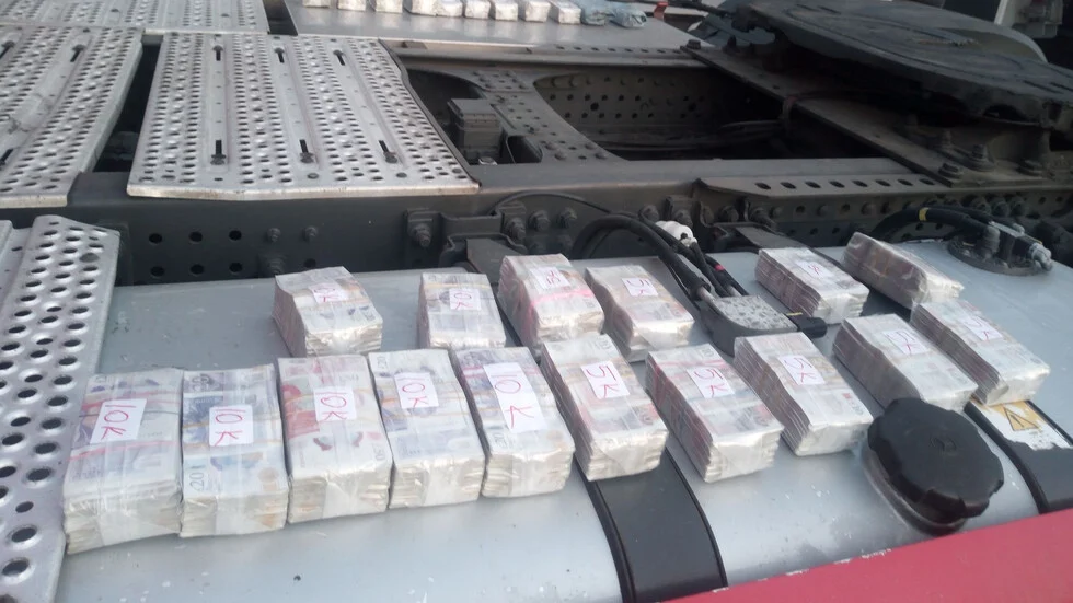 На Митница Русе задържаха недекларирана валута за над 201 хил. британски лири