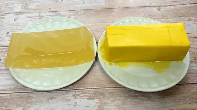 В Япония продават торта от сладки картофи Mitsuimo Cake в картонена кутия за мляко 2 В Япония продават торта от сладки картофи Mitsuimo Cake в картонена кутия за мляко