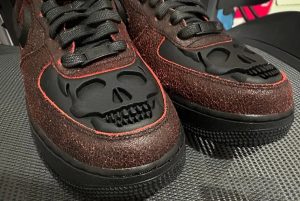 Nike добавя черепи на модела Air Force1 low за Хелоуин