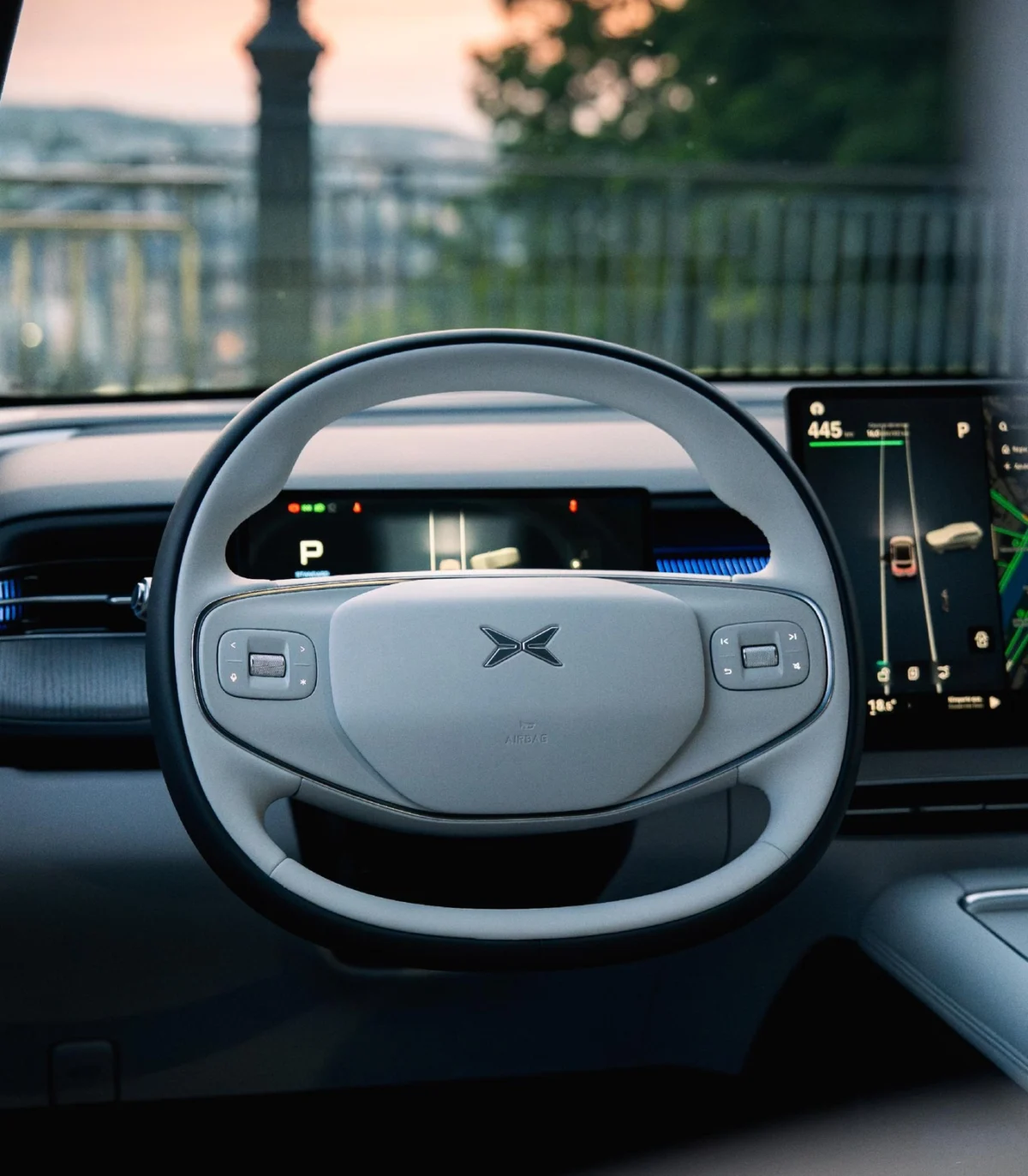 Xpeng представи собствен чип, който ще захранва автономни коли, дронове и роботи