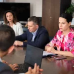 Ако искаме стабилно здравеопазване, трябва да задържим младите кадри, заяви Катя Ивкова