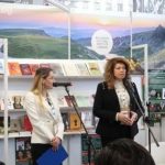 Илияна Йотова откри Българския щанд на Лондонския панаир на книгата
