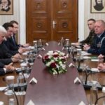 Президентът Румен Радев поиска от САЩ пилотите за F-16 да се обучават и в България