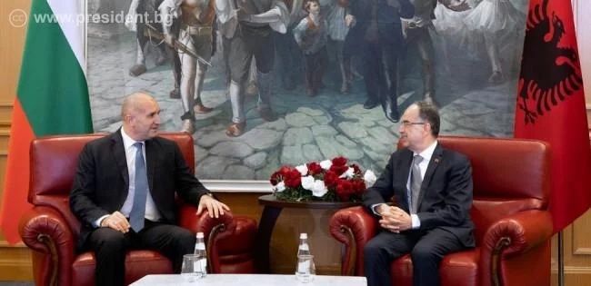 Президентът Румен Радев разговаря с албанския си колега Байрам Бегай