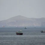 Иран задържа търговски кораби в Ормузкия проток