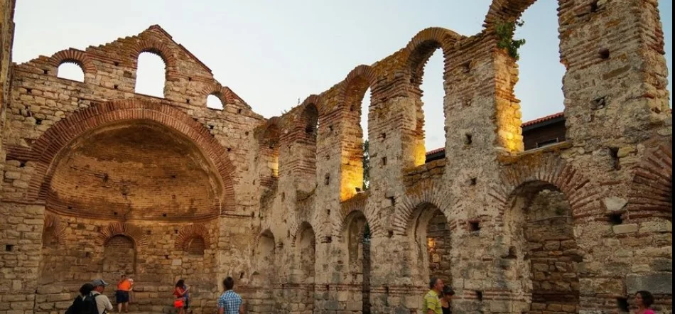 nesebar golyamata czarkva