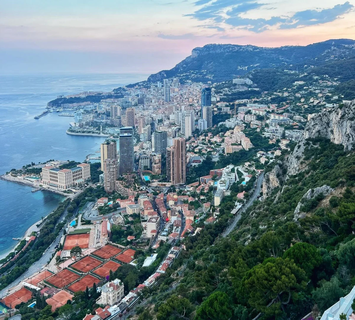 Свръхбогатите по света увеличават имотните си инвестиции