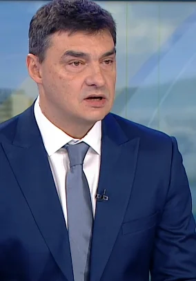 Владимир николов