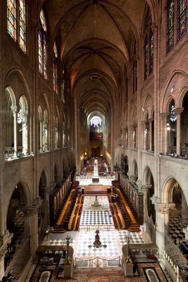 Пет неща, които трябва да знаете за катедралата Нотр Дам 3 notre dame nef vue ensemble