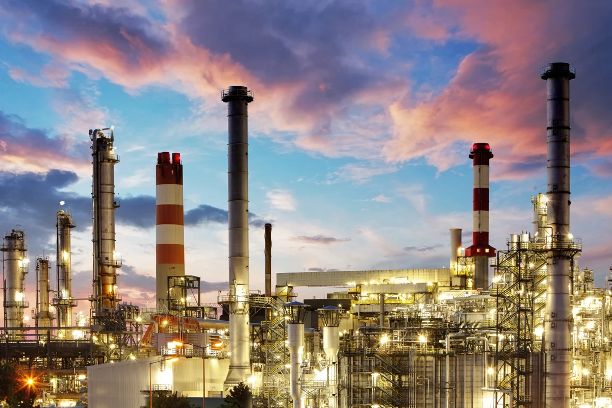 TotalEnergies и OMV планират производството на синтетичен петрол