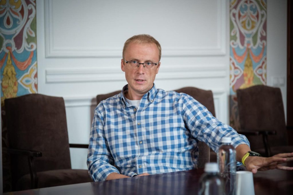 Олег Николенко