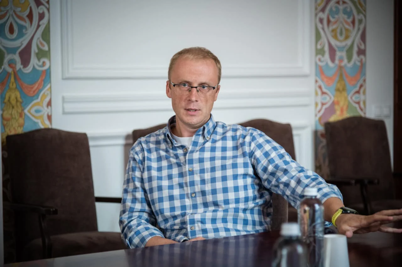 Олег Николенко