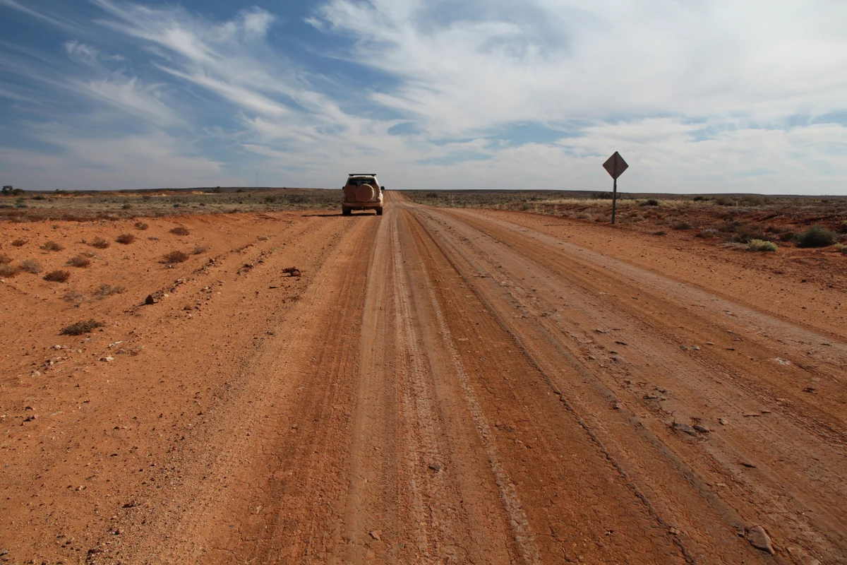 oodnadatta track ne se lujete che vidqhme za 100 km drug avtomobil tova e nashiqt