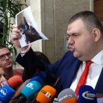 Фантазиите на Пеевски родиха втори касиер на президента Радев