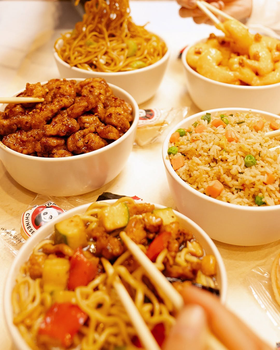 Panda Express изгради империя за 7 млрд. долара и сега помага на 55 000 служители си да купят дом