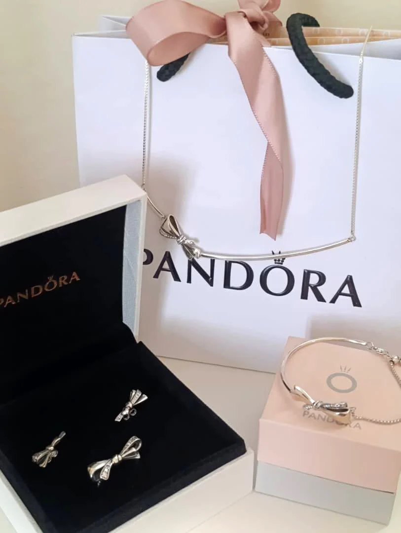 Pandora залага на бижута с платинено покритие заради скъпото сребро