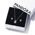 Pandora залага на бижута с платинено покритие заради скъпото сребро