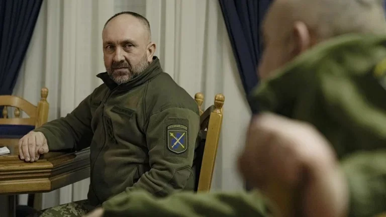 сухопътните войски, Олександър Павлюк