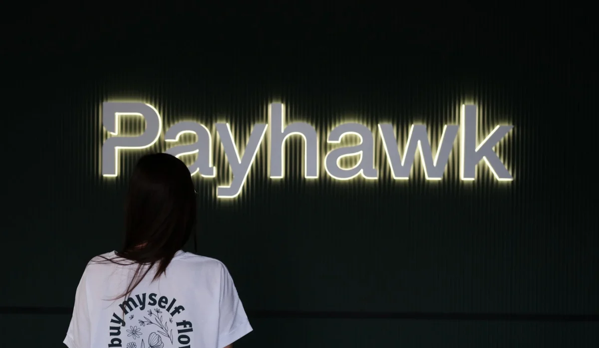 Payhawk достигна 100 млн. долара годишни повтарящи се приходи благодарение на AI 1 Payhawk достигна 100 млн. долара годишни повтарящи се приходи благодарение на AI
