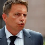 Членът на ЕЦБ Петер Кажимир е глобен с 200 хил. евро за корупция от съд в Словакия