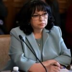 България няма да променя данъчната си система и политика, заяви Теменужка Петкова
