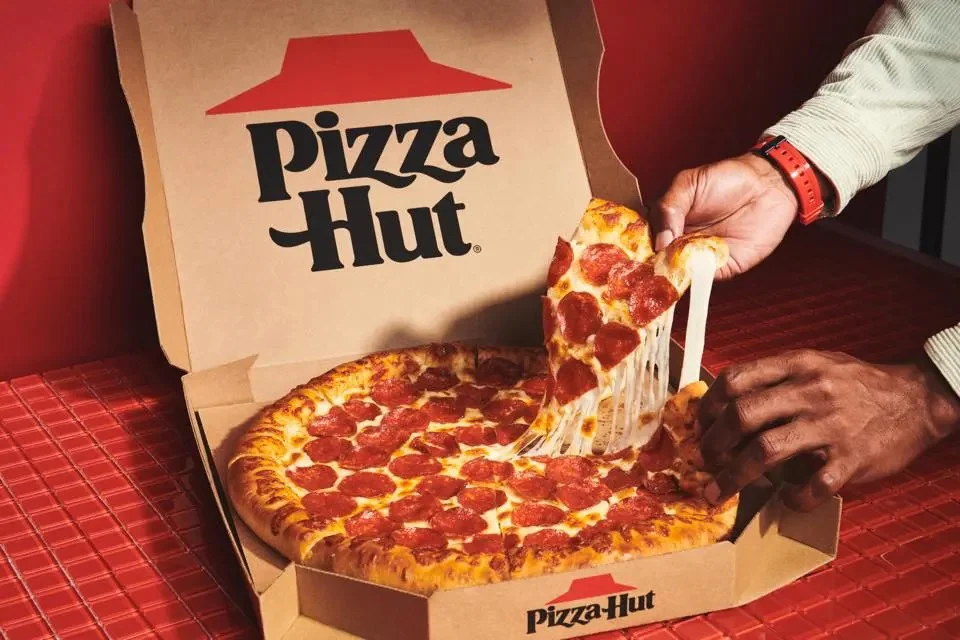 Инвестиционният фонд LongRange Capital купува Pizza Hut в сделка за 2.7 млрд. долара