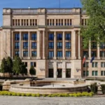 Полша планира реформа на данъчната система за средната класа преди изборите през 2027-а