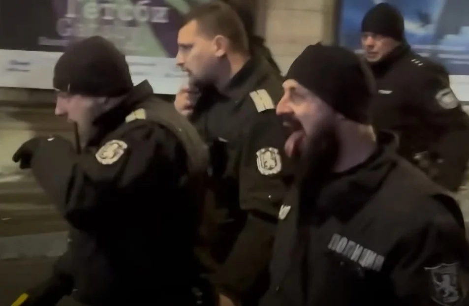 Директорът на СДВР Любомир Николов подчерта че охраната на протеста