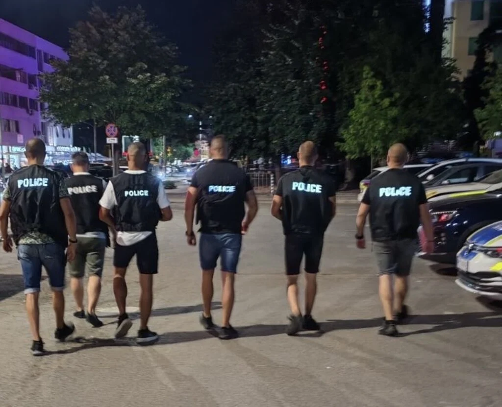 Полицията удари търговци на стоки-менте по Черноморието 2 policziya slanchev bryag