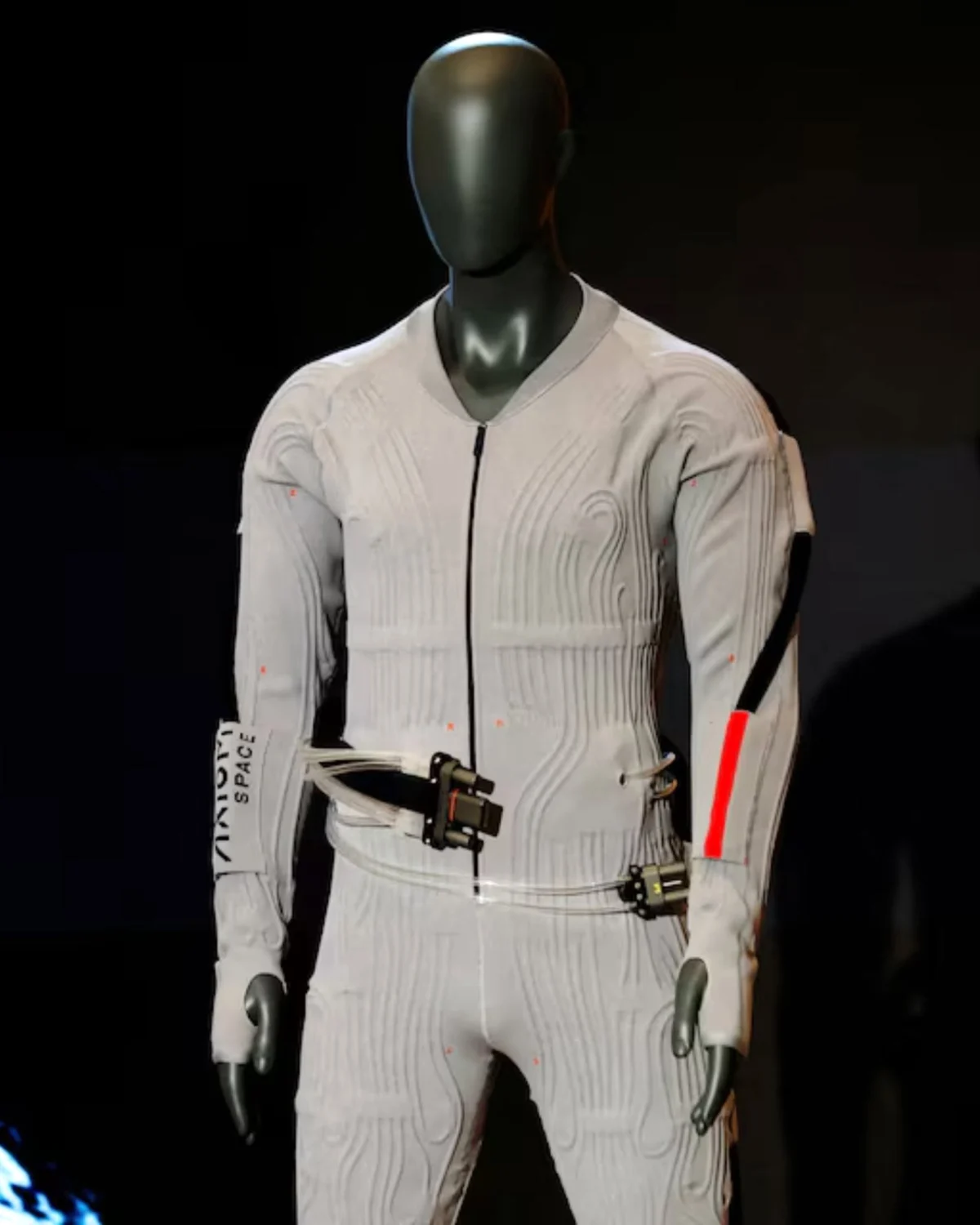 Prada създаде облекло за астронавтите на NASA в бъдещите мисии до Луната