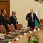 Правителството замразява минималната работна заплата до 2028 година