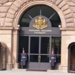 Какво предвижда Конституцията при оставка на президента