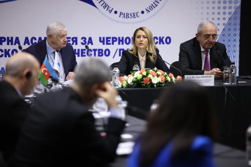 Председателят на парламента Рая Назарян представи пред ръководните органи на