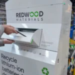 Начало 28 Redwood Materials представя безопасни контейнери за рециклиране на батерии