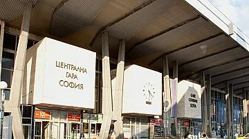 От БДЖ– Пътнически превози ЕООД информираха клиентите си че от