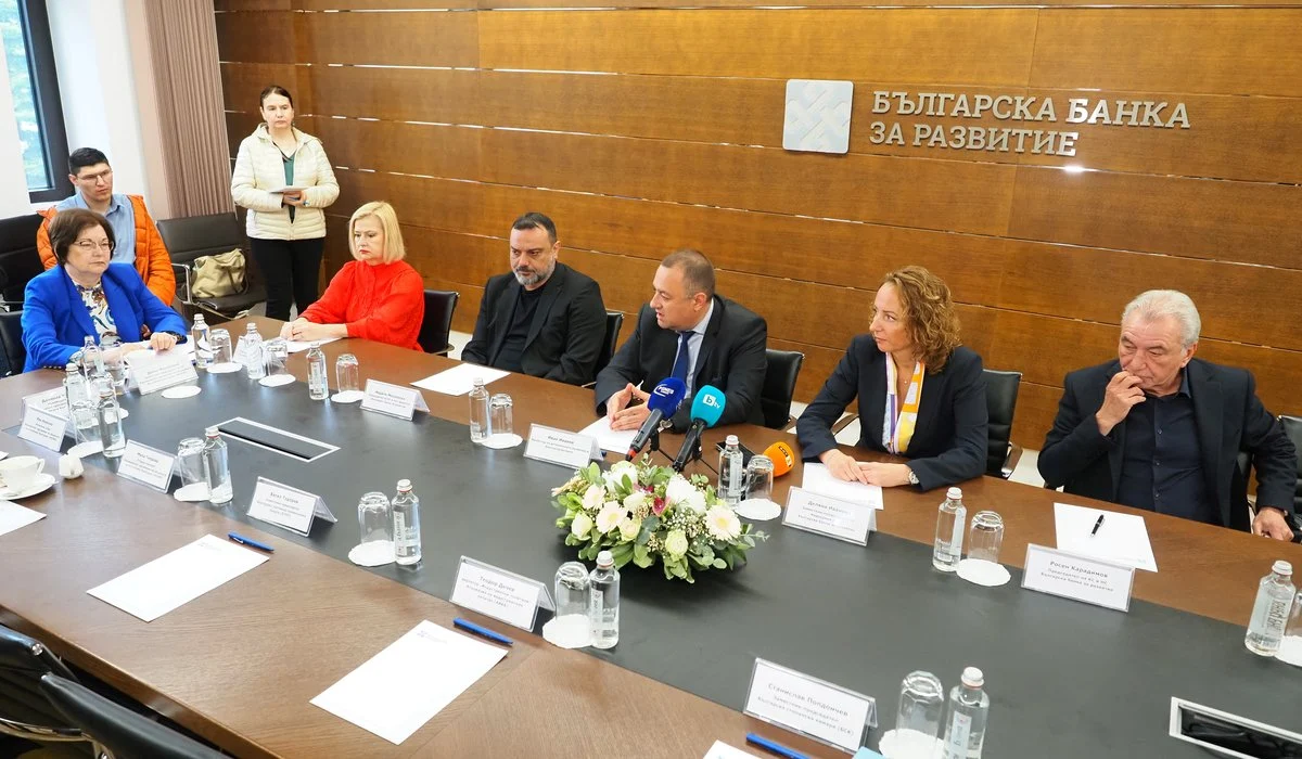 Регионалният министър Иван Иванов зам.-председателят на НС на ББР Деляна Иванова