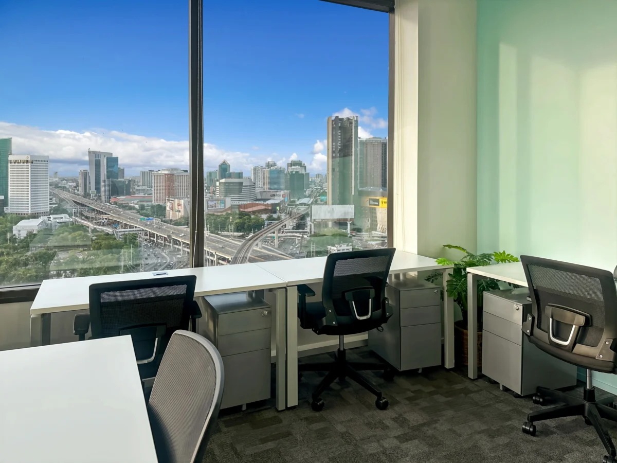 Банкок е най-добрият град в света за работа по време на ваканция през 2026 3 regus bangkok sj infinite i business complex thailand centre 3434 office 1
