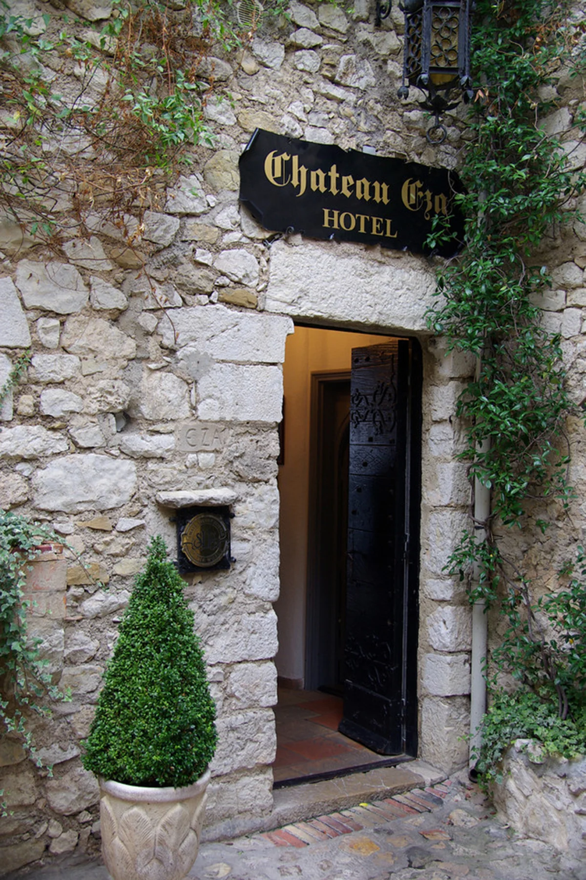 rezidenciqta na shvedskiq princ vilhelm dnes prevurnata v luksozen hotel