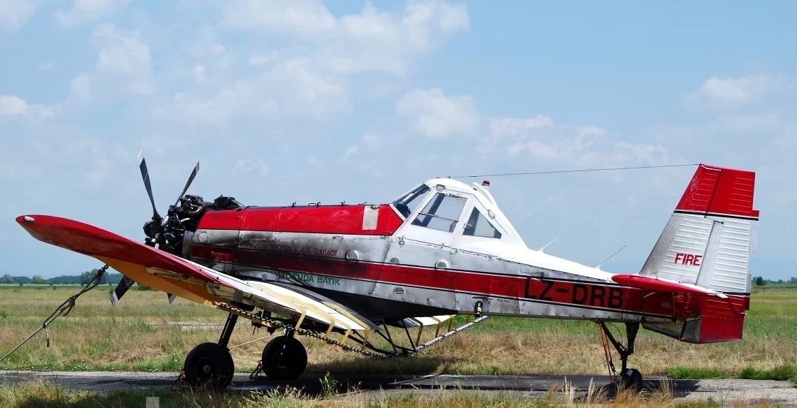 Станали са две авиационни произшествия с леки самолети
