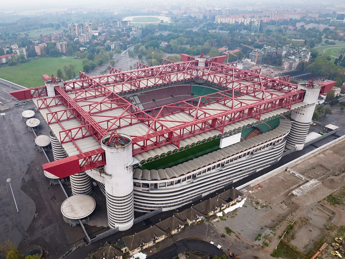 san siro stadium ot vazduha