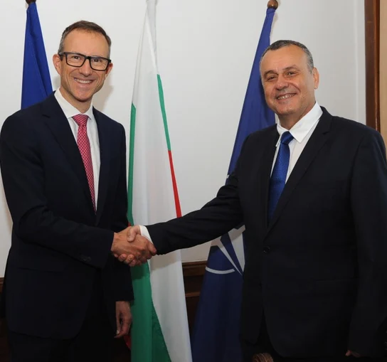 Сателитния-център-ЕС