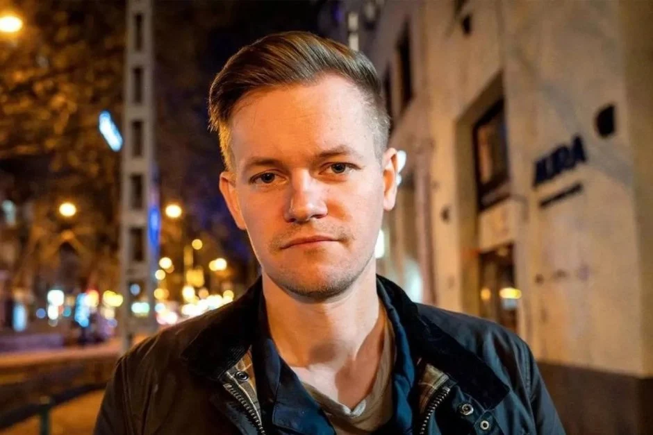 shvedskiyat zhurnalist joakim medin