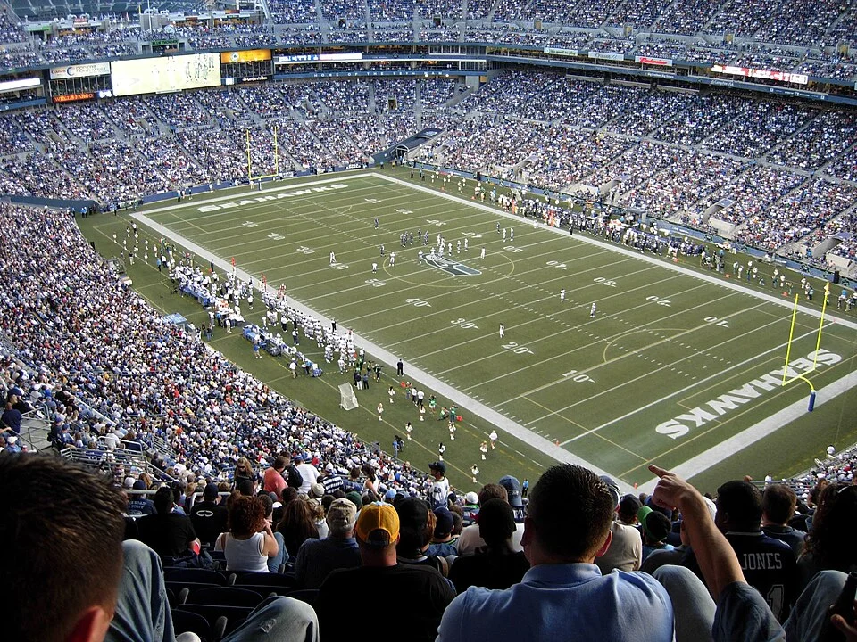 Най-добрият отбор на NFL – „Сиатъл Сийхоукс“, е продаден за 9.61 млрд. долара