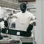 Siemens и NVIDIA тестват хуманоиден робот, който работи 8 часа във фабрика