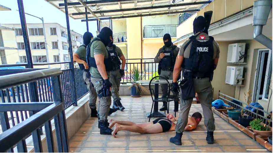 спецполицаи