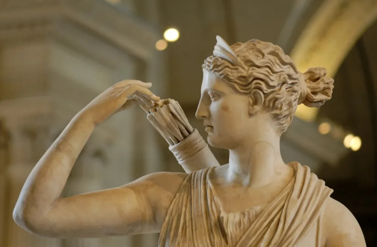 Статуя на Артемида.