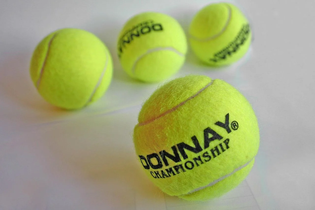 Тенис топки-Tennisball